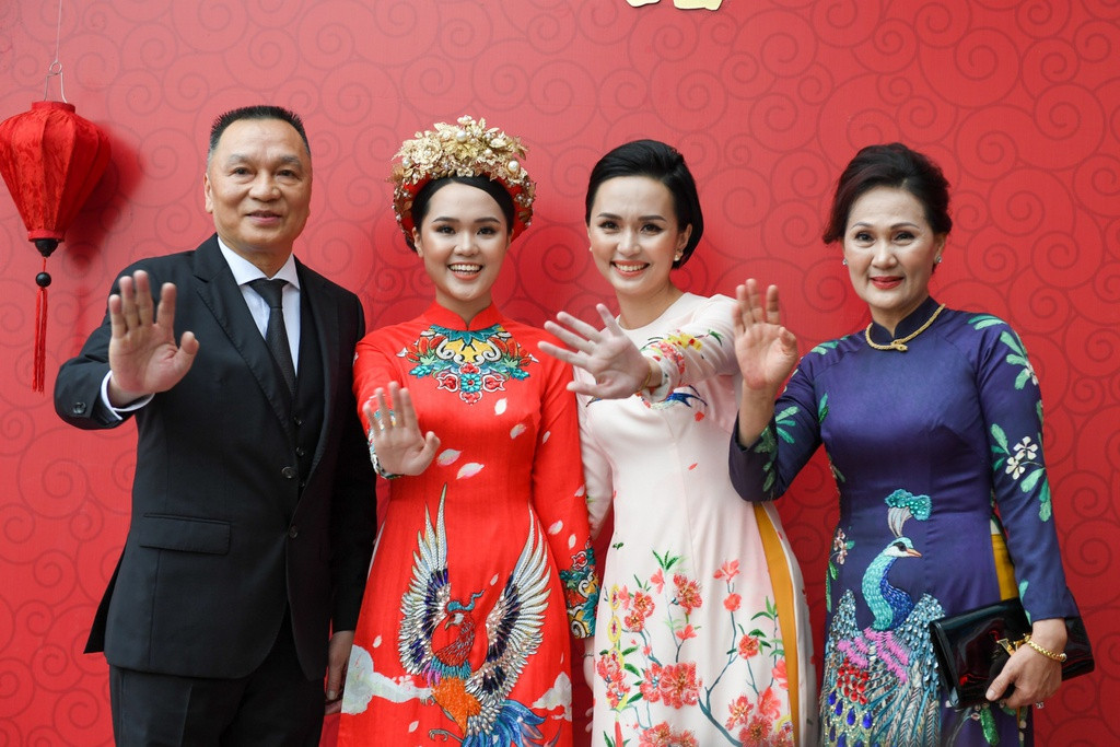 Được biết, lễ cưới của Duy Mạnh và Quỳnh Anh sẽ được tổ chức vào ngày 9/2, chắc chắn sẽ còn thu hút sự quan tâm của người hâm mộ hơn nữa.