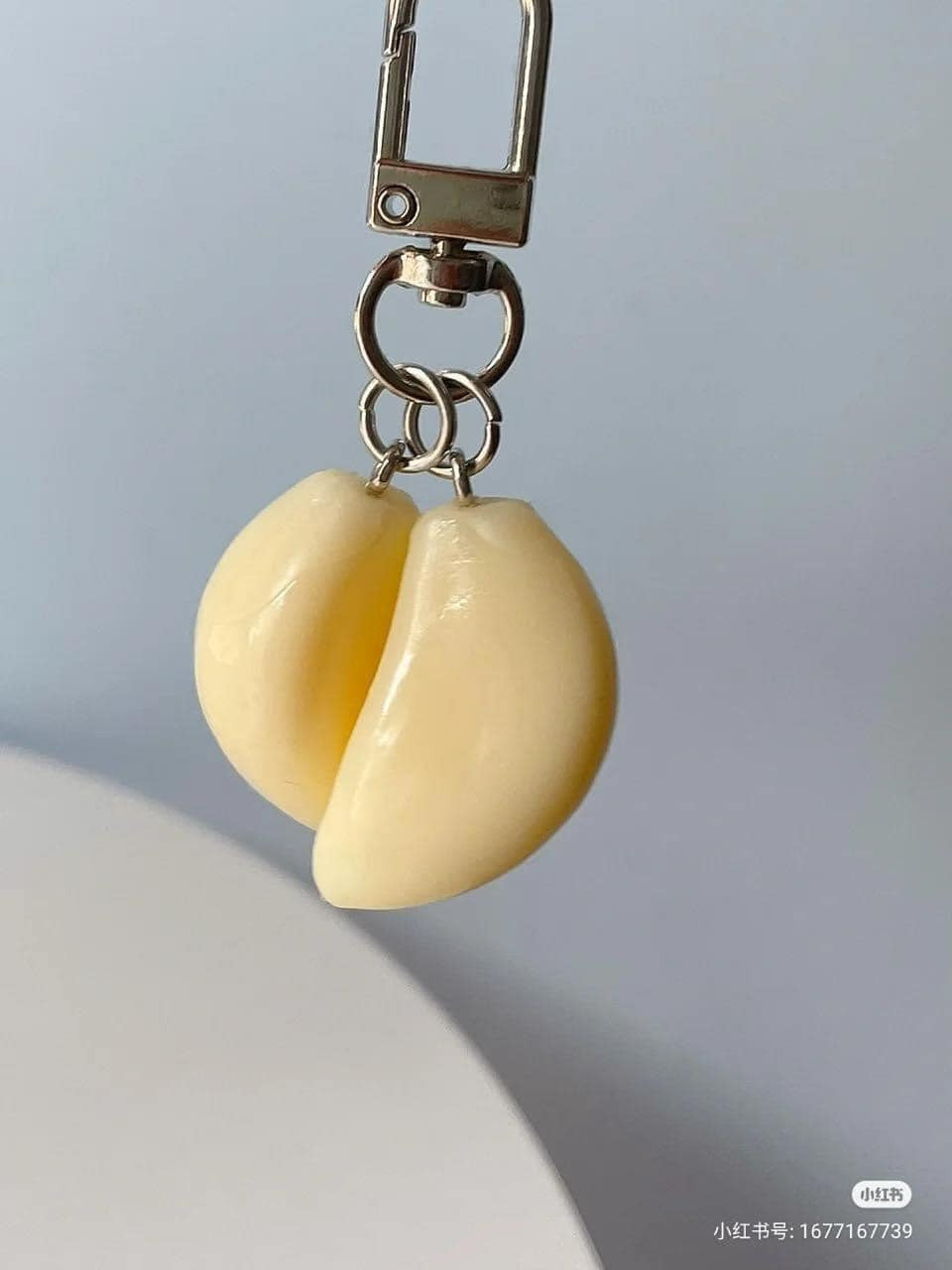 Chiếc móc khóa cực độc đáo dành cho những người "yếu bóng vía".