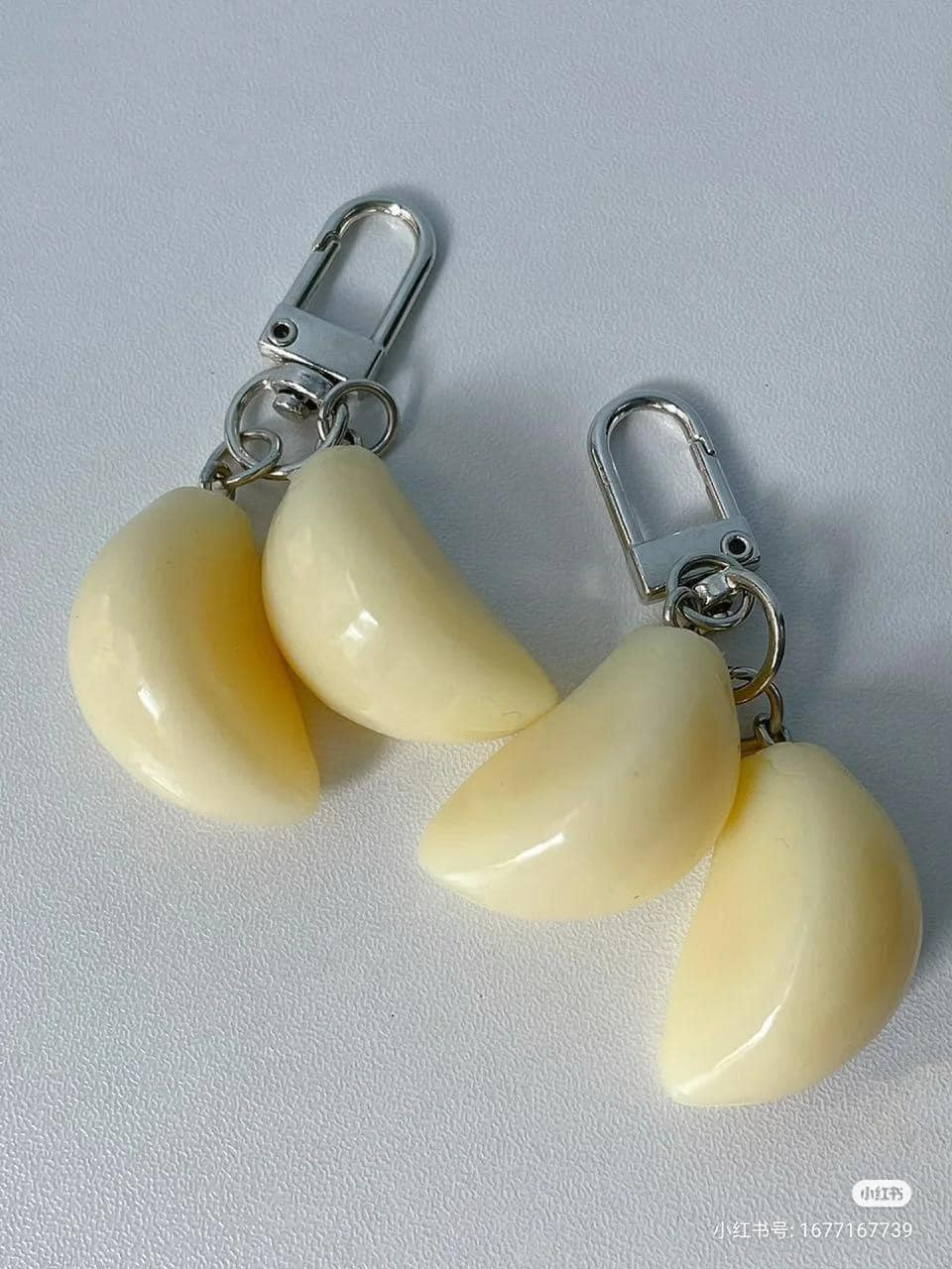 Nhìn thôi là đã tưởng tượng được mùi tỏi thế nào rồi.