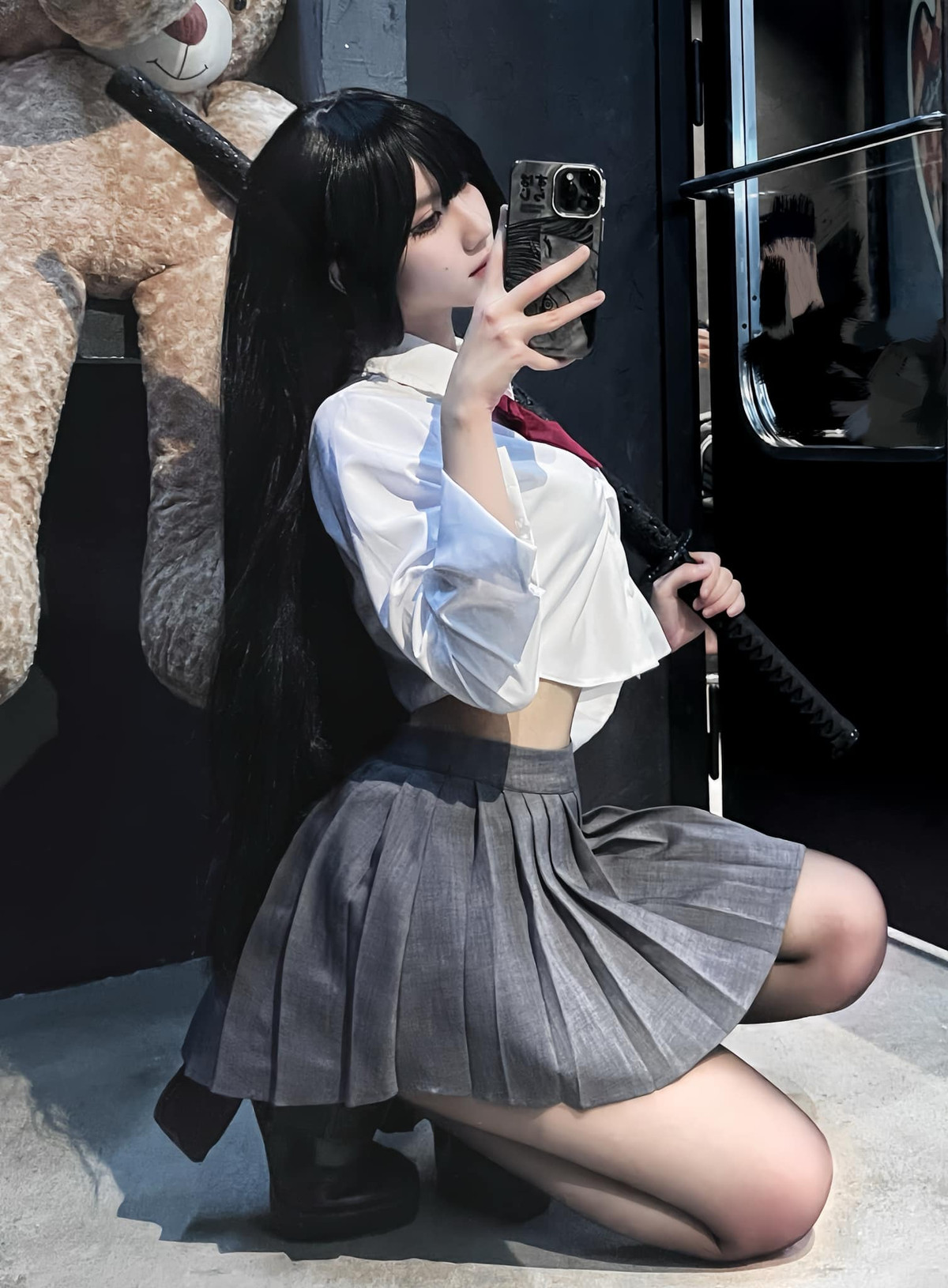 Cô nàng này không nhận bản thân là một coser, chỉ đam mê biến hình “cho vui” nhưng vẫn nhận được rất nhiều sự quan tâm nhờ phong cách sex, gợi cảm