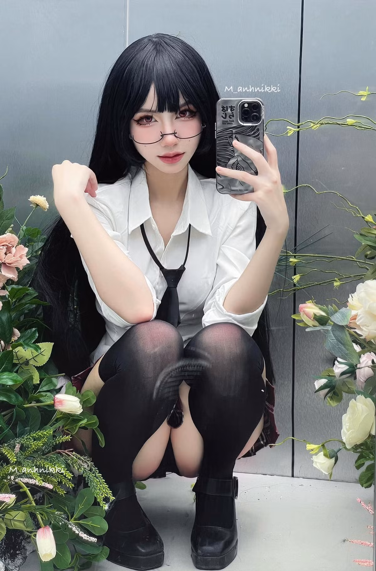 Cô thường hóa thân thành nhiều nhân vật khác nhau