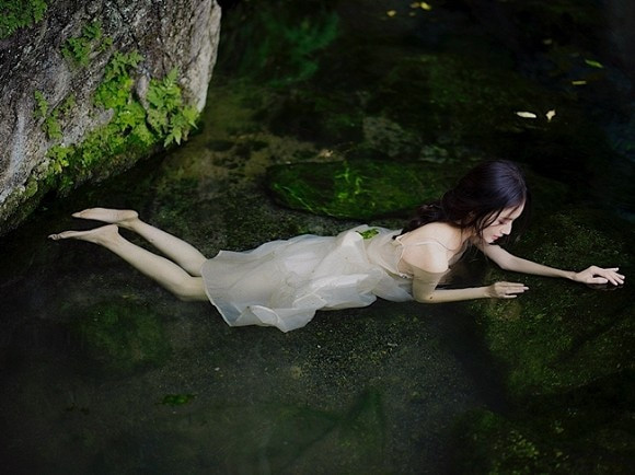 Ying Ning cho hay trong tương lai, cô sẽ khẳng định tên tuổi trong làng giải trí bằng năng lực thật sự của bản thân chứ không phải bằng những tấm hình đang được khen ngợi kia.