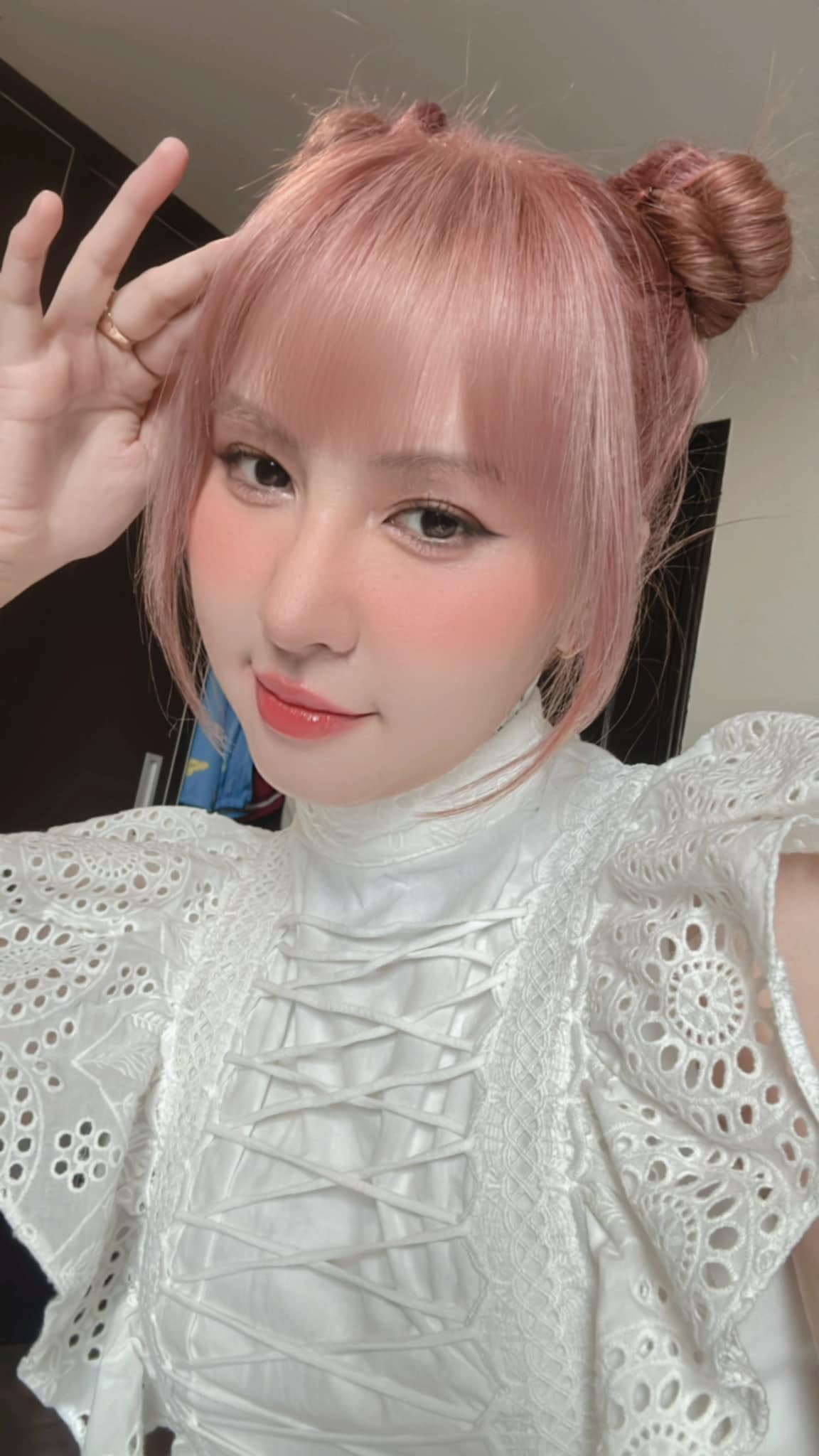 Nhiều người cảm thấy vui mừng thay cho nữ streamer, bởi có 1 thời gian sau khi chia tay ViruSs, Ngân Sát Thủ trông khá suy sụp.