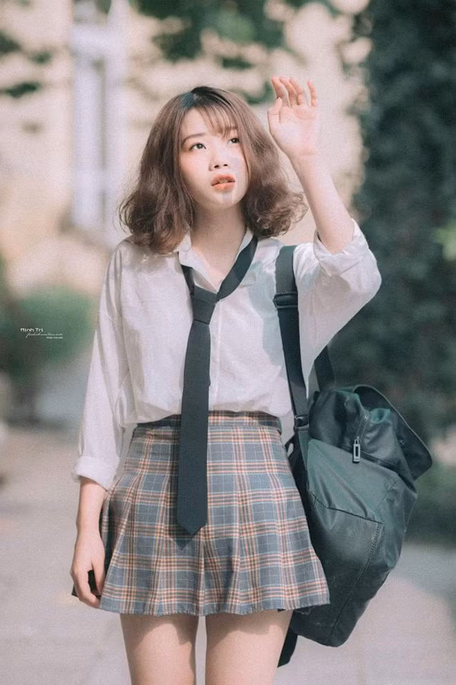 Quyết tâm yêu thương bản thân hơn, Trang chăm chỉ ăn uống, tập luyện điều độ. Từ 57kg, giờ cô nàng chỉ còn 46kg với thân hình thon thả.