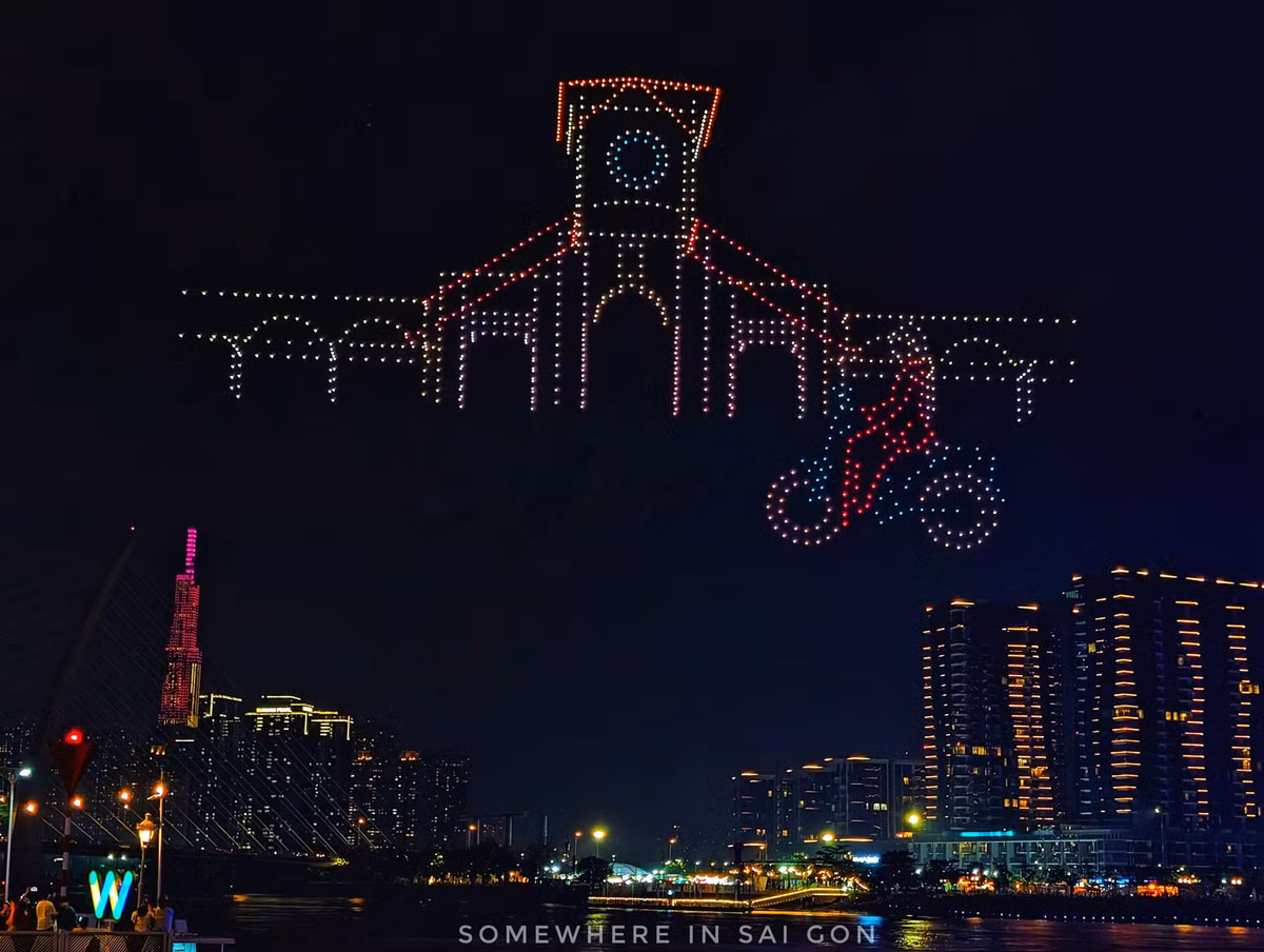 Hình ảnh chợ Bến Thành quen thuộc.