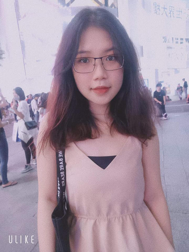 Kết quả của quá trình giảm cân cũng như trị mụn vất vả của cô nàng cuối cùng cũng được đền đáp xứng đáng với những gì cô đã bỏ ra.