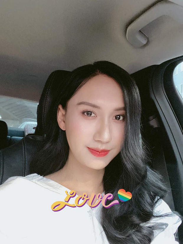 Bắt đầu trở lại với showbiz Việt, Lynk Lee đã có sự thay đổi đáng kể từ ngoại hình, tính cách đến cách ăn mặc. Không chỉ thế, cô cũng công khai đổi tên thành Tô Ngọc Bảo Linh.