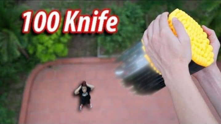 Mới đây, youtuber NTN đăng tải video có tiêu đề "Thả 100 cái dao trên cao xuống" thu hút sự chú ý của cộng đồng mạng. Chỉ sau một ngày, video thu hút được hơn 1,6 triệu lượt xem và lọt vào top 34 của tab thịnh hành.