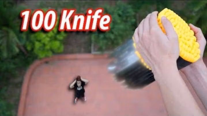 “Choi ngu” bi CDM “nem da” toi ta, youtuber NTN tuyen bo bat ngo