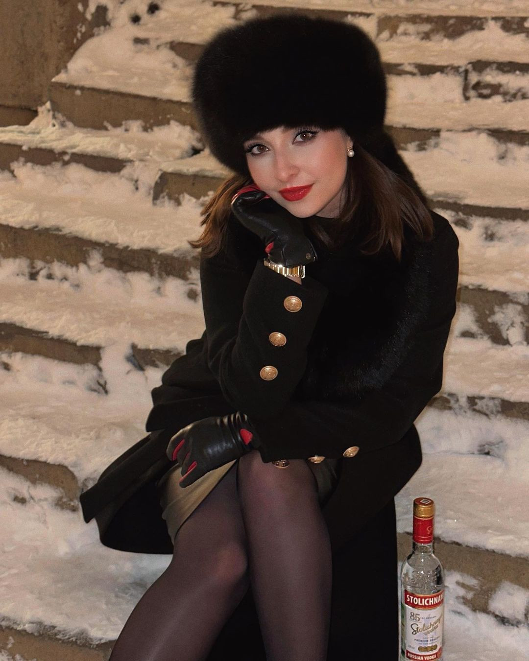 Hiện trang cá nhân Instagram của cô thu hút hơn 187.000 người theo dõi, mỗi bài đăng đều nhận về rất nhiều lượng tương tác và bình luận.