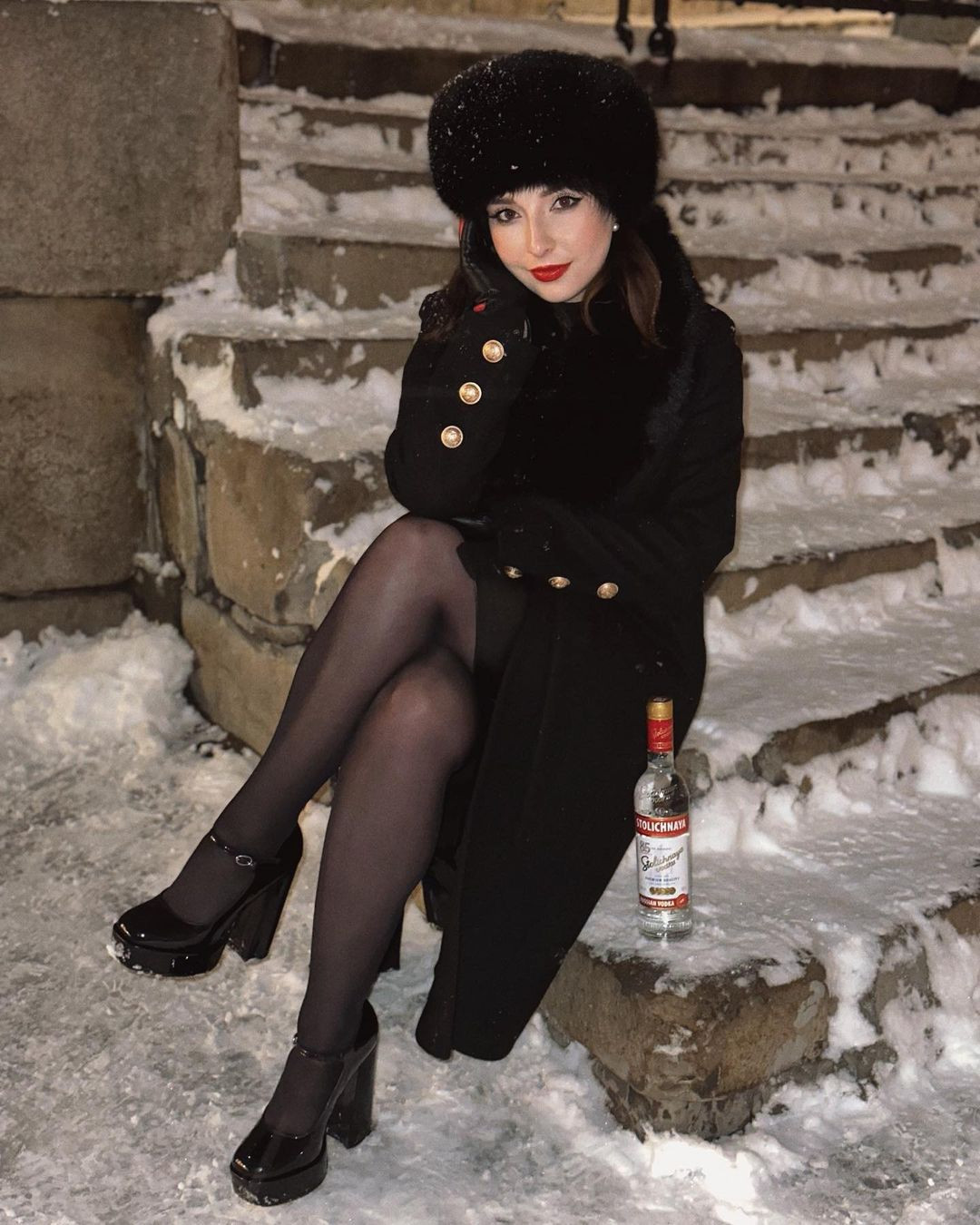 Nhiều người cho rằng, cô từ phong cách một cô gái trẻ mới nhập ngũ, đã chuyển sang phong cách chiến binh gợi cảm, quyến rũ.