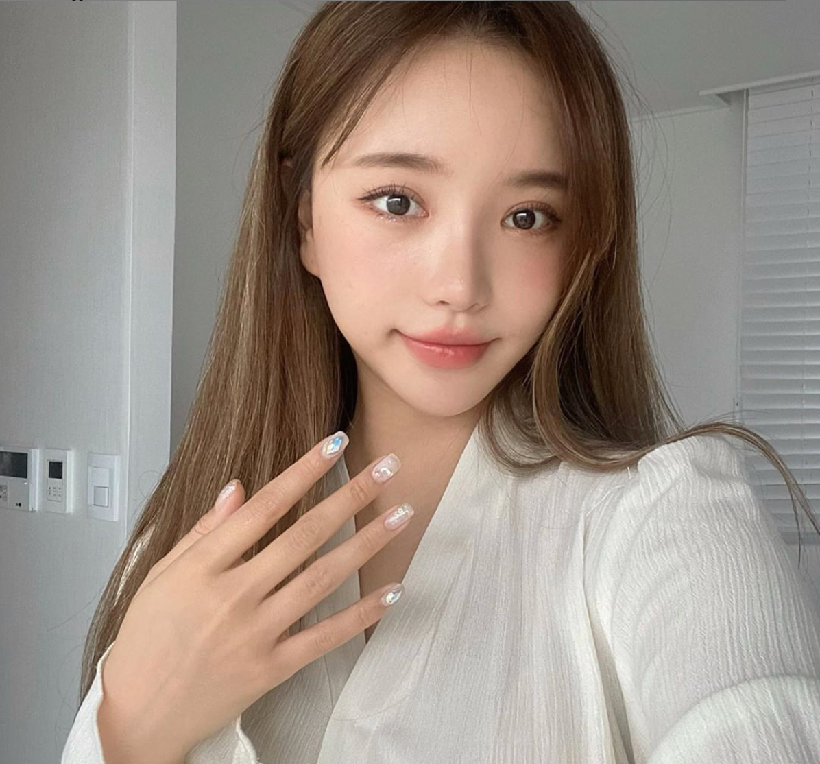 Han Areum Songee hiện đang là người mẫu ảnh, KOL, Youtuber,...