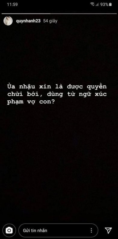 Trước đó, hành động đăng trạng thái than thở chồng đi nhậu say về mắng chửi vợ, con của Quỳnh Anh bị dân mạng nhận xét là không khôn khéo, vạch áo cho người xem lưng.