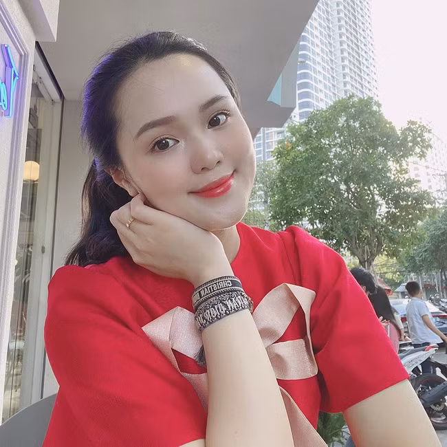 Hiện tại, những bài đăng mới của Quỳnh Anh đều đã khóa phần bình luận, tránh những điều tiêu cực làm ảnh hưởng tới mẹ bầu.