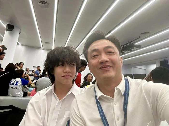 Hồ Ngọc Hà và Cường Đô La từng có thời gian chung sống hạnh phúc. Quả ngọt hôn nhân của cặp đôi là bé Subeo - Nguyễn Quốc Hưng. Dù đã chia tay nhưng cặp đôi vẫn hỗ trợ nhau trong cuộc sống và bắt tay nuôi dưỡng con trai Subeo rất tốt.