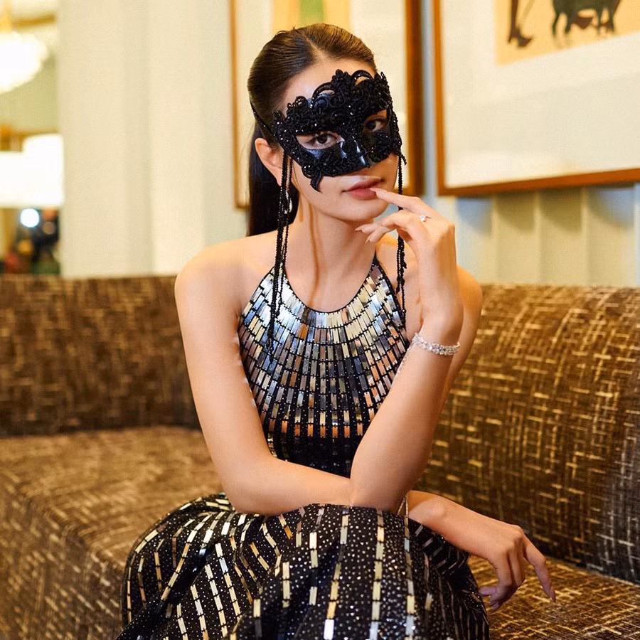 Khán giả cũng nhận xét diện mạo của cô nàng mang vẻ sang trọng, cuốn hút không hề kém cạnh các người chơi nữ đến từ Hàn Quốc.