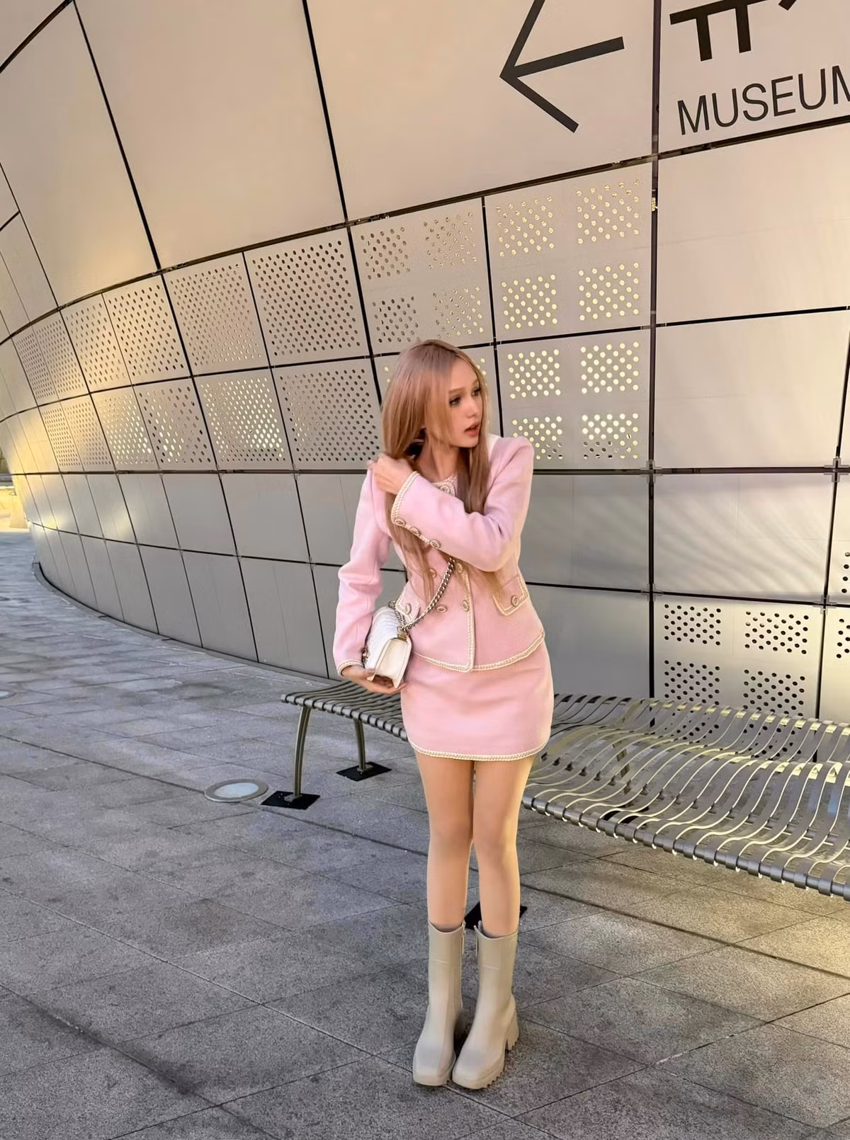 Dưới bài đăng trên trang cá nhân, nhiều fan của cô đã không khỏi xuýt xoa với vẻ xinh đẹp này