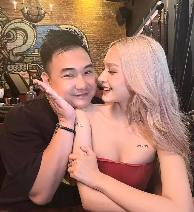 Ngoài sự nổi tiếng của mình, Xoài Non khiến cộng đồng mạng ngưỡng mộ và ghen tỵ với cuộc hôn nhân viên mãn cùng Xemesis, một streamer nổi tiếng tại Việt Nam. Xemesis, tên thật là Hiếu Nghiêm, sinh năm 1989, là một trong những streamer giàu nhất tại Việt Nam và nổi tiếng với biệt danh “streamer giàu nhất Việt Nam”