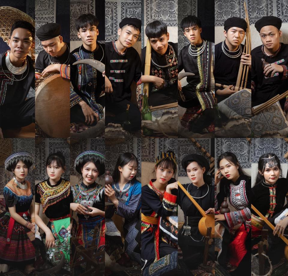 Mới đây, bộ ảnh kỷ yếu đậm chất dân tộc của học sinh đến từ lớp 12A3 trường THPT thành phố Cao Bằng đã gây ấn tượng mạnh mẽ với cộng đồng mạng.