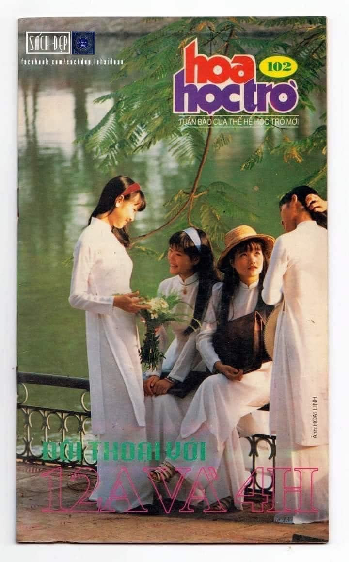 Khi nhìn thấy bìa Hoa học trò xưa, nhiều độc giả năm nào không nén được sự xúc động: "Hồi còn đi học cứ hay năn nỉ mẹ đặt mua báo Hoa học trò theo quý. Xong cứ lên nhà anh/chị mà có báo HHT là lại đọc tới đọc lui đọc hết mới chịu dề", "khoảng năm lớp 9-10 mình có mấy bài tản văn, truyện ngắn được đăng trên Hoa Học Trò lẫn Mực Tím. Thời đó ko điện thoại, ko internet. Đọc báo là món ăn tinh thần chính. Thương lắm 1 thời hồn nhiên".