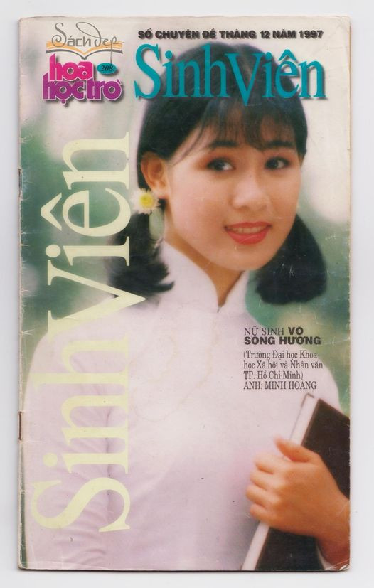 Hình ảnh cô nữ sinh ngày ấy duyên dáng, nữ tính trong tà áo dài trắng.