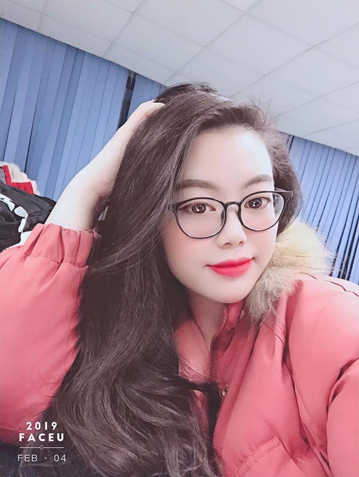 Một cô gái nhỏ bé, chân yếu tay mềm lại dám chạy vào can ngăn một vụ ẩu đả khiến đàn ông cũng "bái phục".