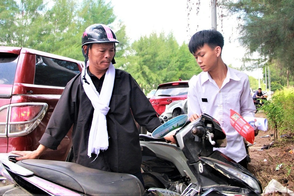 Sau kỳ thi này, Hoàng dự định đi xuất khẩu lao động, làm công việc phù hợp để có thu nhập giúp gia đình.