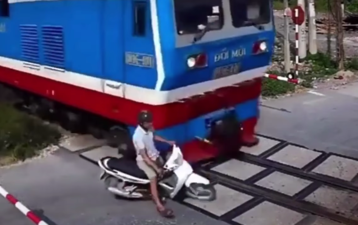 Vuot rao chan an toan, nam thanh nien suyt 