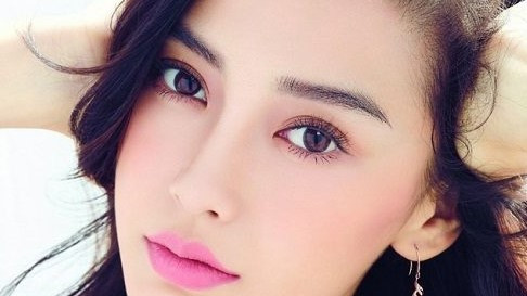 Tuong phu nu giau co, “ho mua goi gio”, ai cung ne phuc