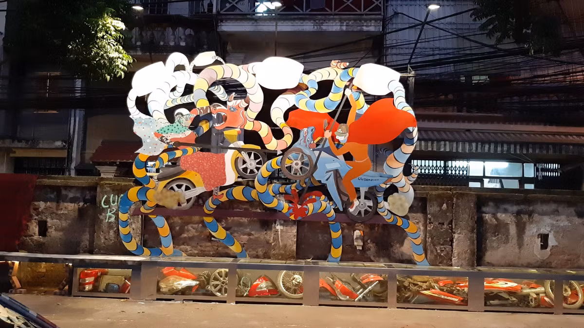 Những tác phẩm của nhóm nghệ sĩ tái hiện cả nét văn hoá, những câu truyện cổ tích quen thuộc khiến các em nhỏ vô cùng thích thú.