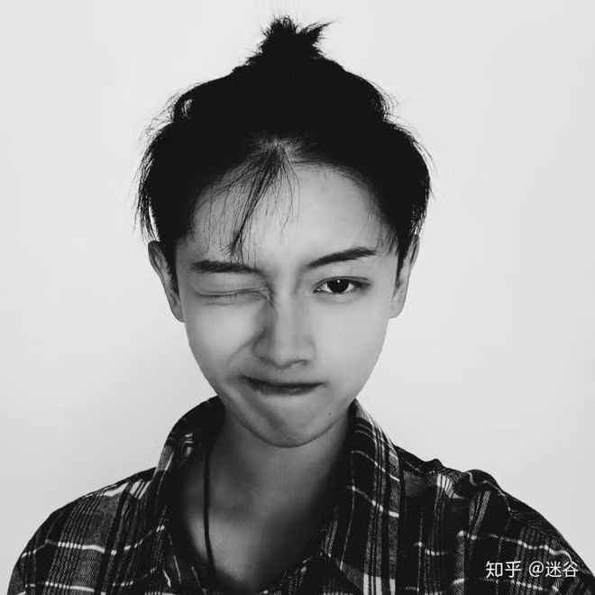 Với những hình ảnh vô cùng đẹp trai, cô nàng tomboy khiến nhiều thiếu nữ xao xuyến.