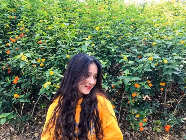 Cái tên tiếp theo được nhắc đó là Đinh Kim Anh (SN 2000 ở Phú Xuyên, Hà Nội) hiện đang là sinh viên năm nhất Khoa Quản trị kinh doanh, đại học FPT Hà Nội.