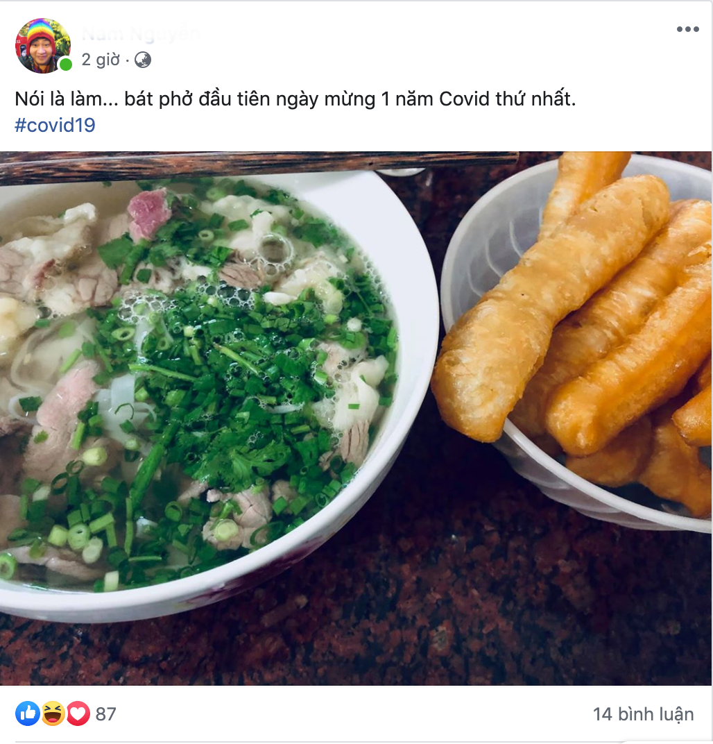 Sáng ngày 23/4, Hà Nội và nhiều tỉnh thành khác trên cả nước chính thức nới giãn cách xã hội. Vậy là sau thời gian khá dài "đóng cửa ở nhà", người dân từng bước một được trở lại cuộc sống bình thường.