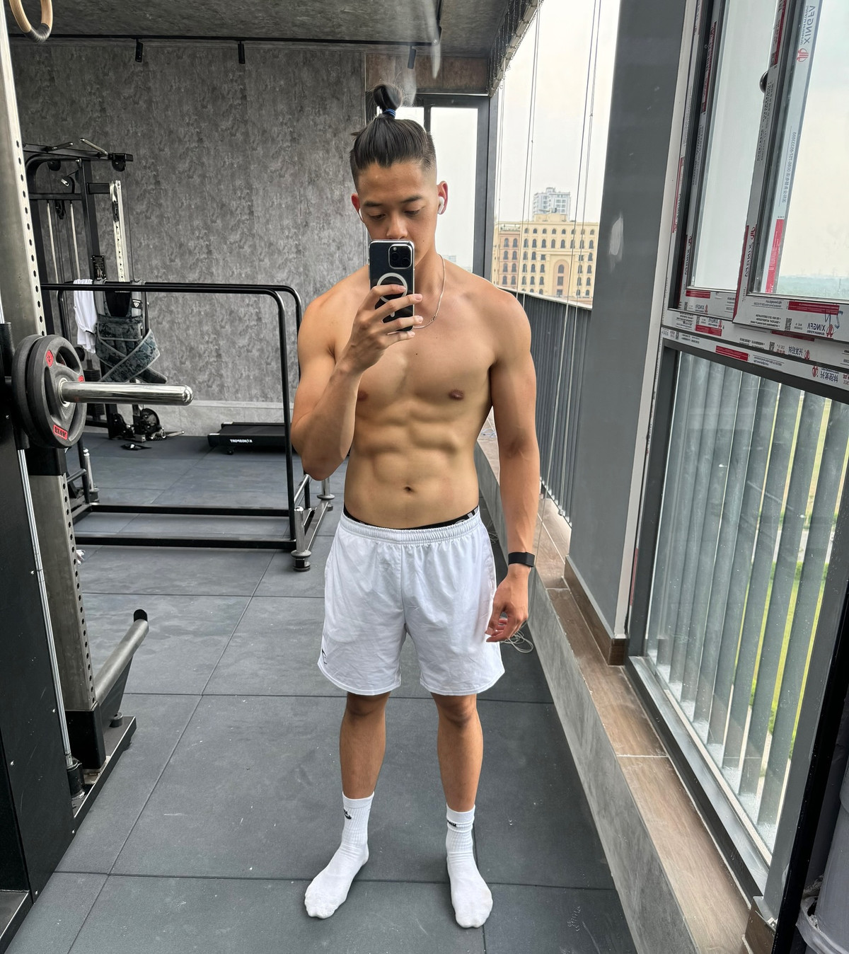 Hà My - Trí "thịt bòa" gặp nhau lần đầu vào 4 năm trước, nhưng phải đến tháng 7/2021 mới có cuộc trò chuyện đầu tiên thông qua một buổi livestream. Mới đây, cả 2 đã quyết định về chung nhà.