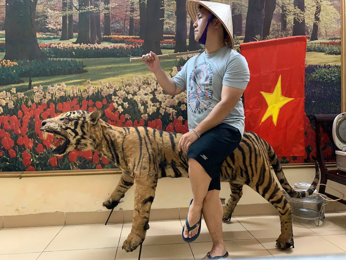 Bac si nghin like Duong Minh Tuan gay sot voi “nhat ky cach ly Covid-19”