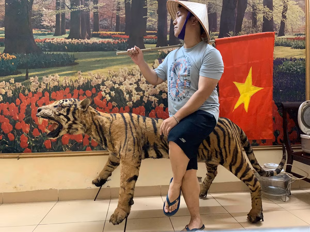 Bac si nghin like Duong Minh Tuan gay sot voi “nhat ky cach ly Covid-19”