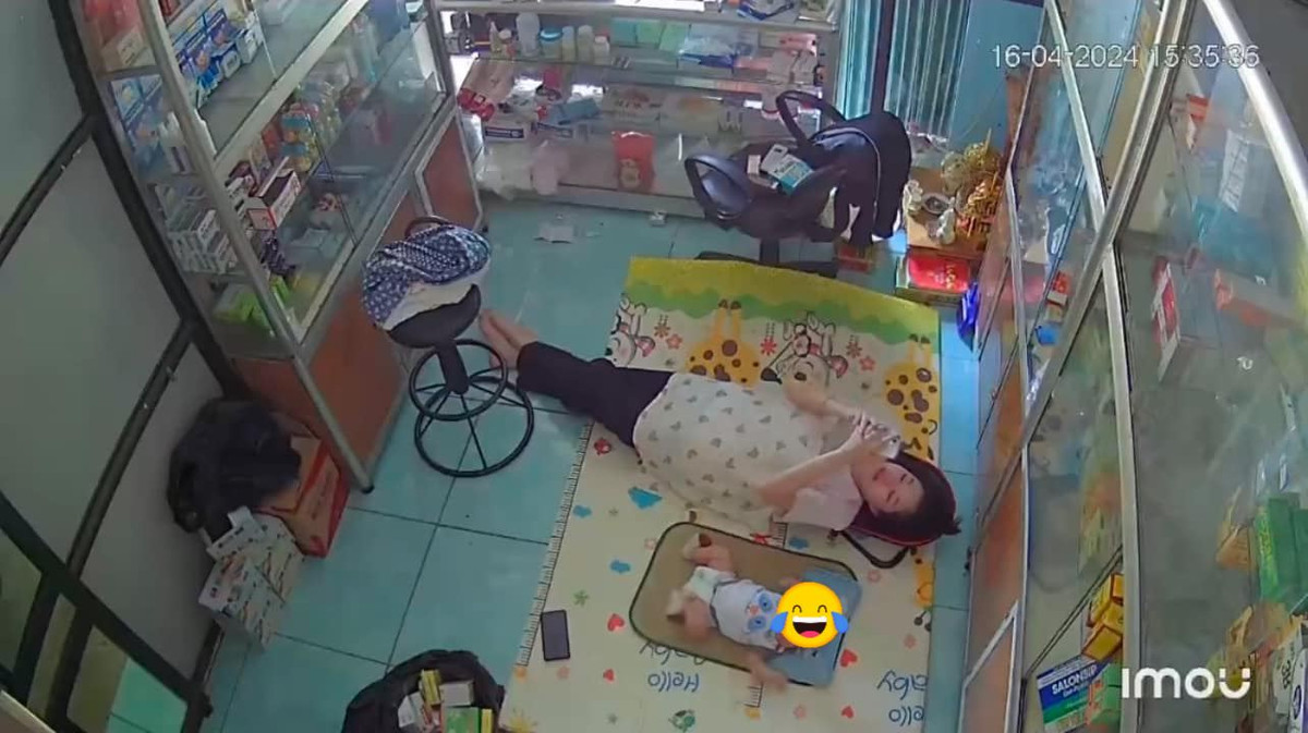 Mỗi người làm một việc...