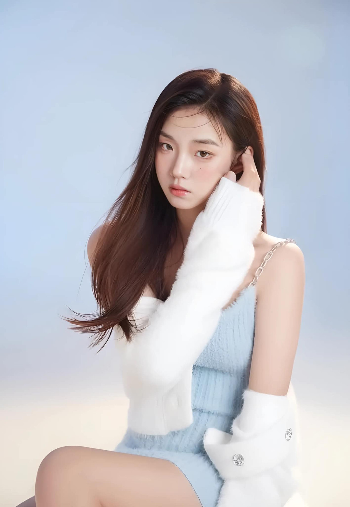 Cô nàng cân được mọi phong cách.