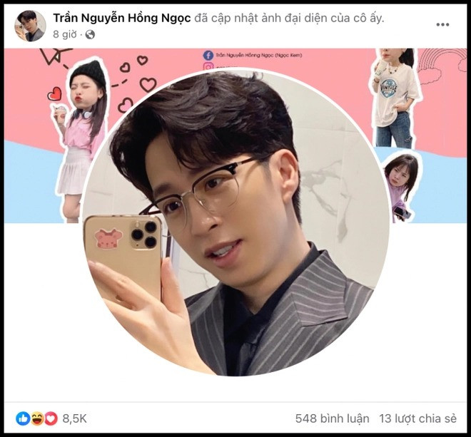 Nam streamer thay ảnh đại diện là ảnh bạn gái và ghi “Cắm nuôi” (đọc ngược lại là: Cuối năm”. Nhiều người cho rằng anh chàng đang ngầm thông báo thời điểm rước nàng về dinh.