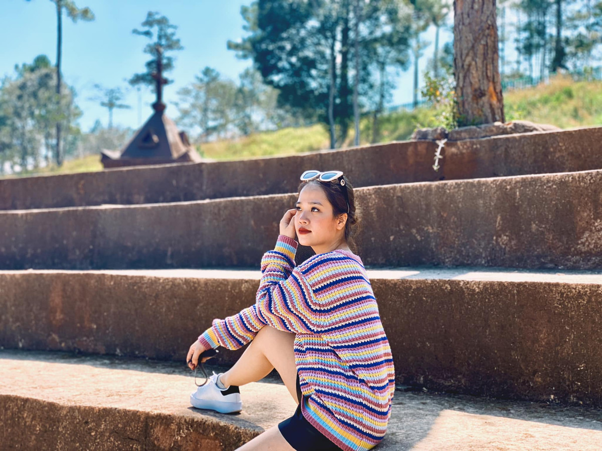 Thời điểm Huyền My đăng tải những bức hình check-in tại Đà Lạt trùng hợp là Quang Hải cũng có mặt tại đây trong 3 ngày nhân dịp được nghỉ xả trại trước khi lên đường sang Thái Lan tham dự VCK U23 Châu Á 2020.