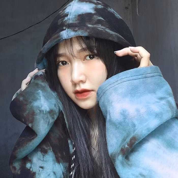 Sau 2 năm, Thảo Nguyên trở thành một người hoàn toàn khác. Từ một cô gái gầy gò, đen nhẻm hóa hot girl. Lúc này, anh chàng phũ phàng năm nào quay trở lại "thả thính" nhưng bị cô nàng ngó lơ.