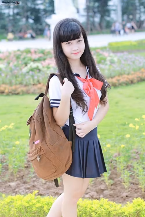 Cô nàng có nick name Myu được cộng đồng mạng biết đến với gu thời trang sành điệu. Gương mặt đáng yêu với đôi mắt tròn và gu thời trang khá chất là điểm nổi bật của Myu. Những bức ảnh của Myu nhận hàng nghìn ượt like trên Facebook.