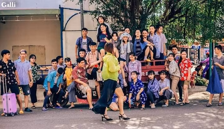 Những khoảnh khắc vô tình lọt ống kính sẽ là những kỷ niệm khó quên của tuổi học trò.