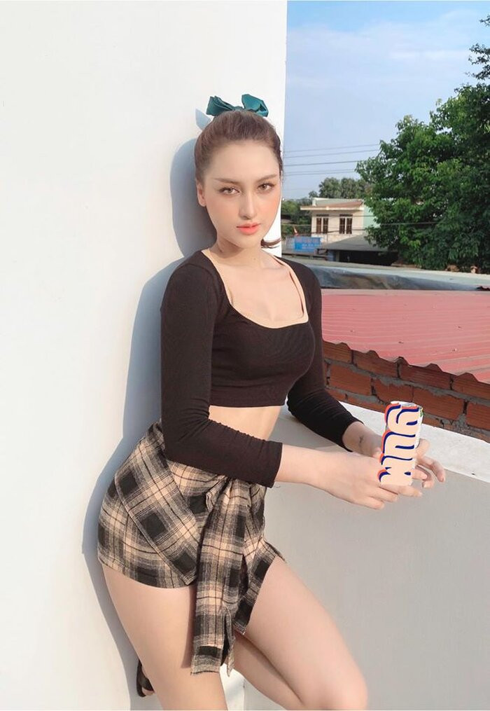 Với nhan sắc nổi bật lai Tây ấn tượng, trang cá nhân của Duyên sở hữu hàng chục nghìn lượt theo dõi.