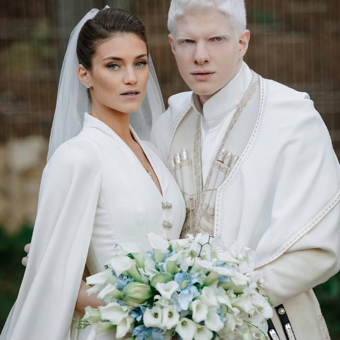 Hiện tại, mỹ nam đã có cuộc hôn nhân viên mãn với vợ của là nữ người mẫu xinh đẹp Nanuka Gudavadze.