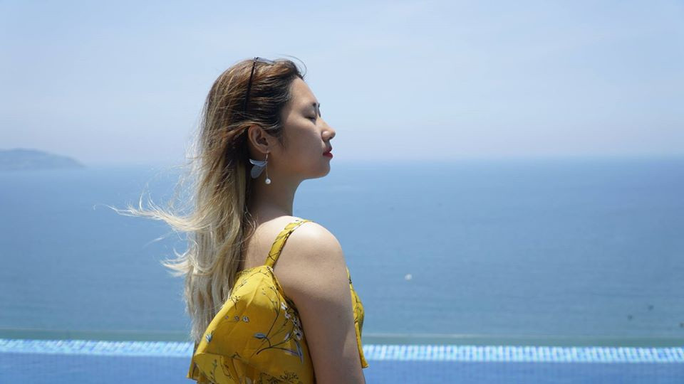 "Mình luôn cố gắng chi tiêu hợp lý, cố gắng hạn chế các khoản phát sinh quá cao so với dự trù. Trước khi đi chặng dài, mình tích cóp tiền đủ để sống 2-3 tháng nếu thất nghiệp dài hạn, không dùng vào mục đích gì hết, chỉ gửi tiết kiệm để an tâm".