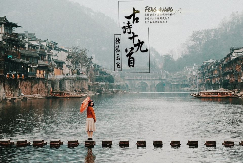 Trong các chuyến đi, cô gái 25 tuổi hạnh phúc khi gặp được nhiều bạn bè mới. Có những người xa lạ giờ thành tri kỷ vì có chung đam mê và cùng “tần số”.