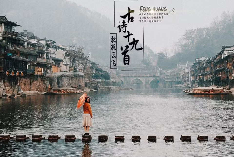 Trong các chuyến đi, cô gái 25 tuổi hạnh phúc khi gặp được nhiều bạn bè mới. Có những người xa lạ giờ thành tri kỷ vì có chung đam mê và cùng “tần số”.