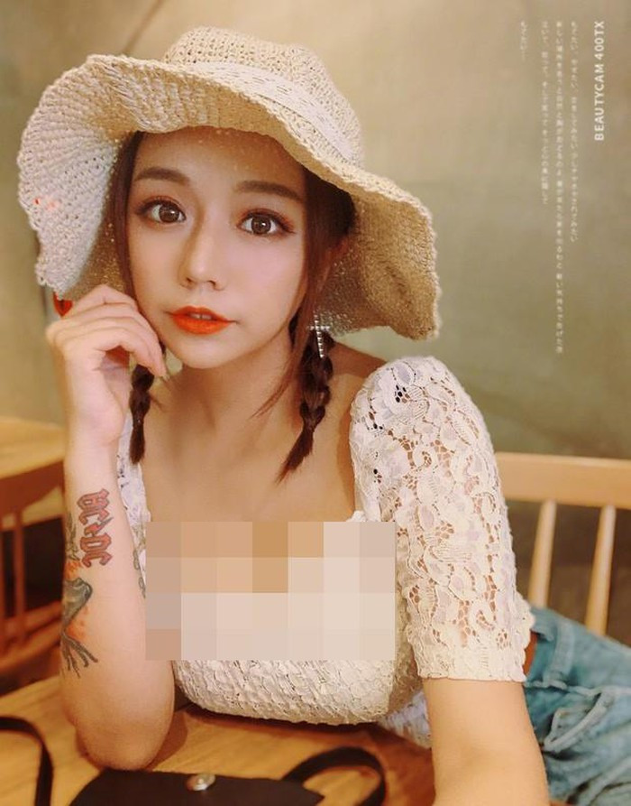 Cách xử lý của Hiểu Dao được nhiều người khen ngợi là dũng cảm, biết đối mặt với vấn đề tuy nhiên vẫn quyết định bỏ theo dõi cô nàng vì mặt thật quá kém xinh.