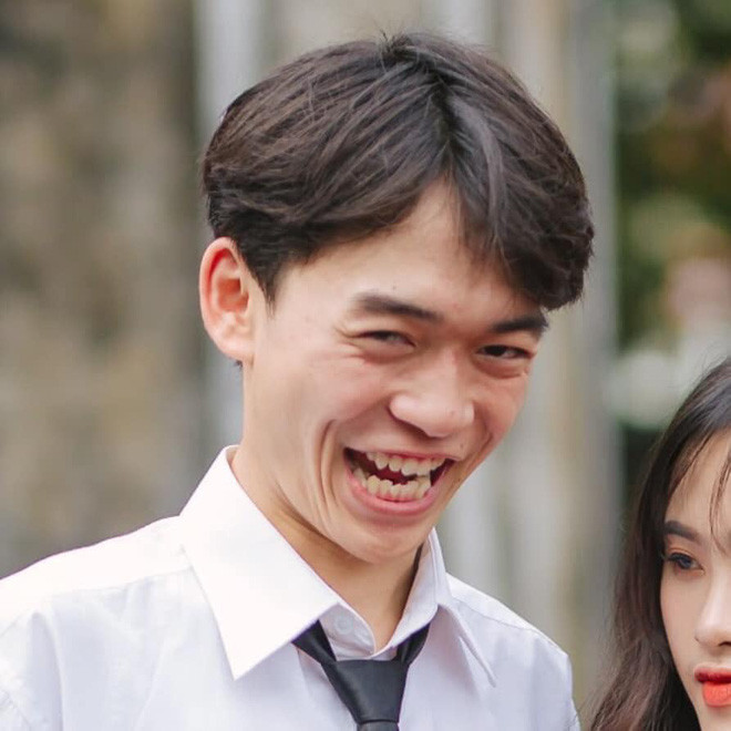 Các bức ảnh được chụp tại lớp học, sân trường, sân bóng và một số địa điểm nổi tiếng ở tỉnh Bắc Ninh.